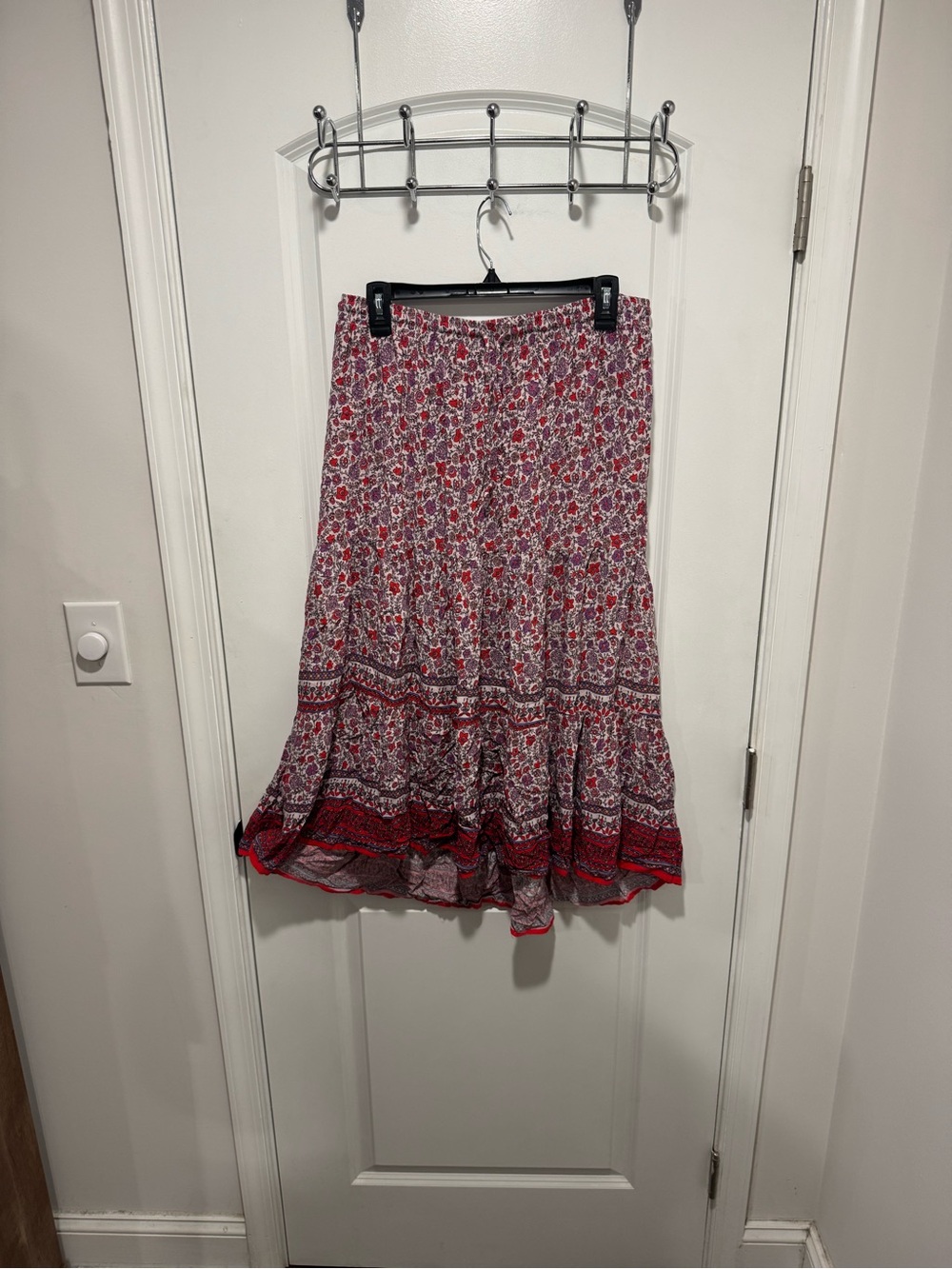 Knox Rose Red and White Floral Tiered Midi Skirt